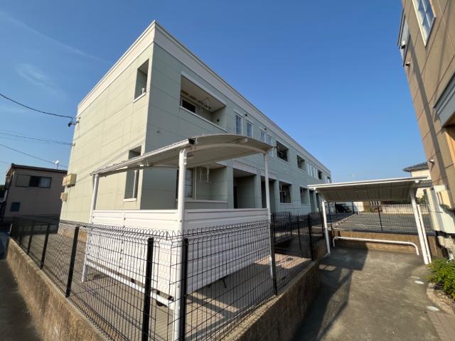 エントランス　外観写真（昼）