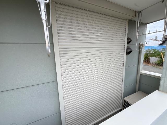 その他部屋・スペース　ベランダ窓シャッター