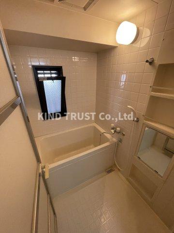 バス・シャワールーム　お風呂です