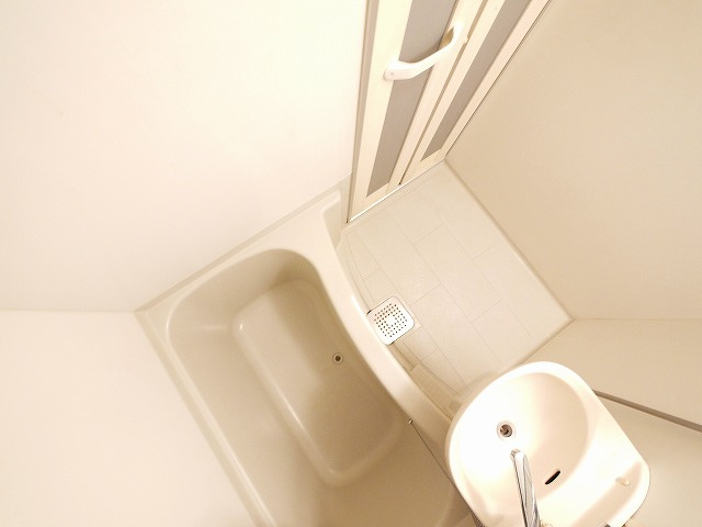 バス・シャワールーム　日々の疲れを癒すお風呂付です