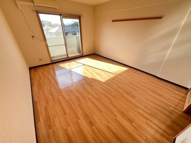 居室・リビング　他号室の写真です