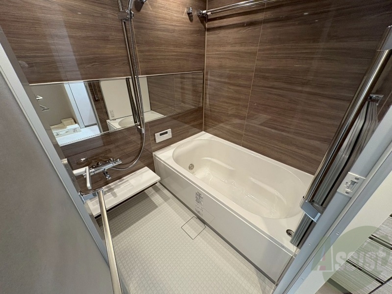 バス・シャワールーム　お風呂になります。一日の疲れを癒してくださいね。