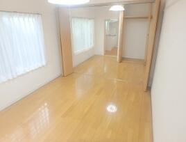 居室・リビング　?