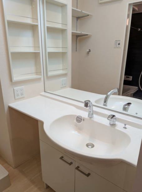 洗面設備　同仕様