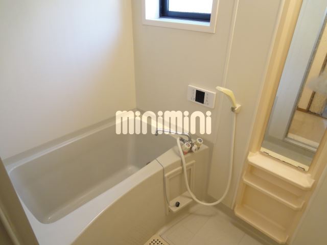 バス・シャワールーム　◇大きな鏡のついたバスルーム◇