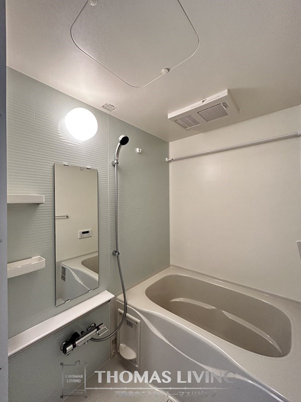 バス・シャワールーム　清潔感のある浴室。