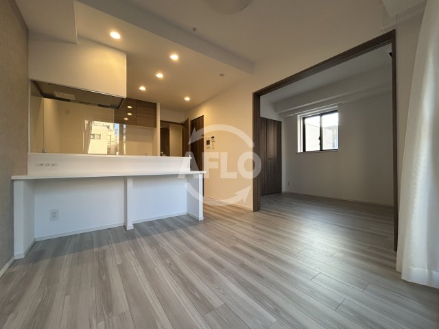 居室・リビング　ルフォンプログレ南森町　リビング