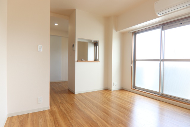 居室・リビング　※別室の参考写真の為、現況優先です。