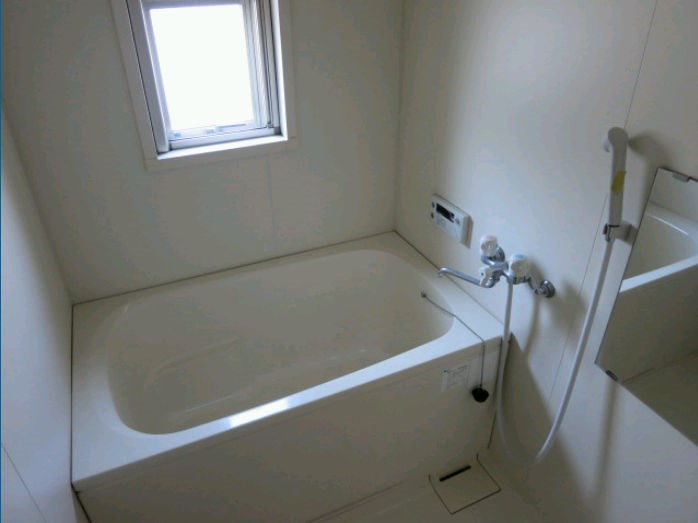 バス・シャワールーム　人気のバストイレ別仕様です。