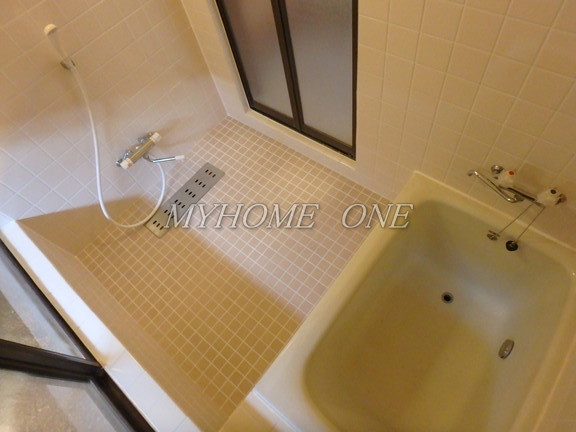 バス・シャワールーム　追焚バス