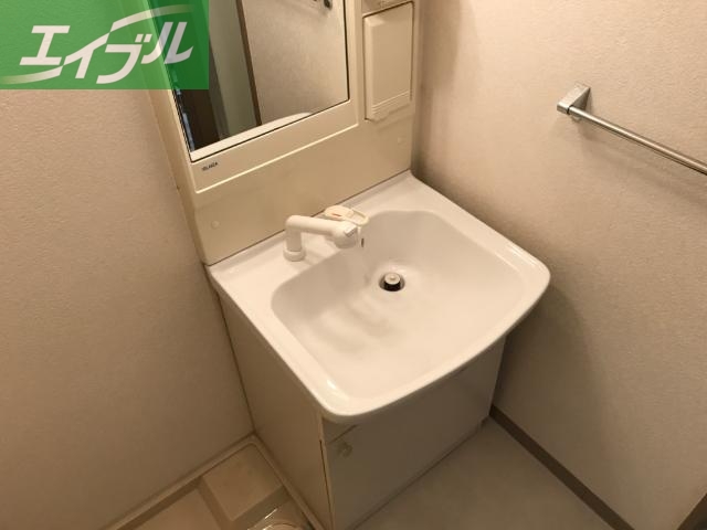 洗面設備　洗髪洗面化粧台