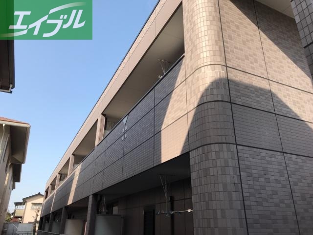 建物外観　外観写真（昼）