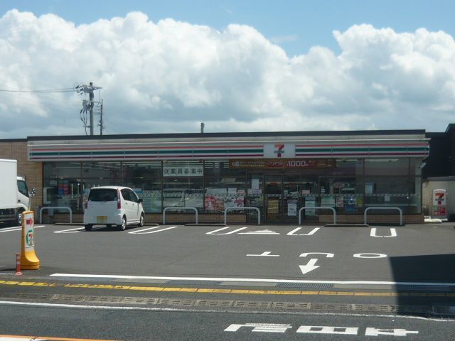 コンビニ　セブンイレブン鹿屋寿五丁目店（コンビニ）まで800m