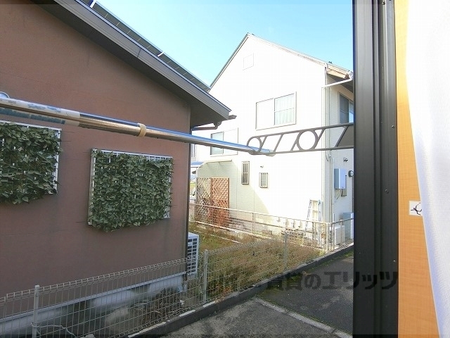 バルコニー　物干しのみ