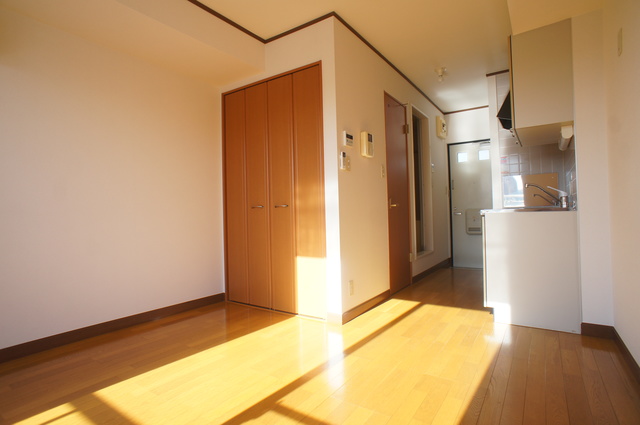 その他部屋・スペース　明るい雰囲気で暮らしやすい！優しい質感の室内がオススメ☆