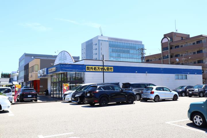 その他　コメヤ薬局 県庁前店（その他）まで236m