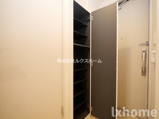 収納　ちょっとした収納スペースも充実しています