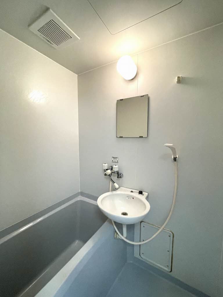 バス・シャワールーム　浴室