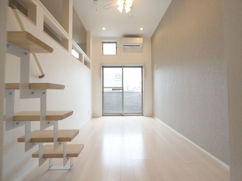 バルコニー　洋室6.2帖　ロフト6.5帖（寝室にも使えます）　同仕様写真