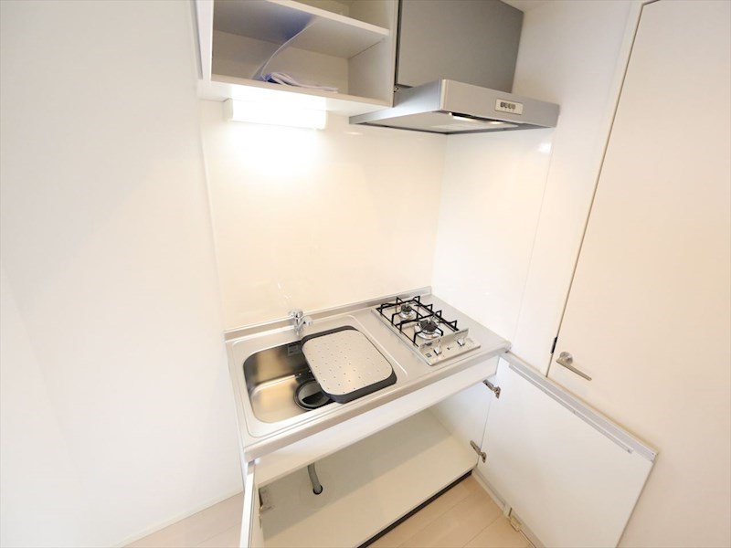 キッチン　システムキッチン（ガス2口コンロ付）　同仕様写真