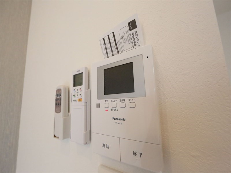 セキュリティ　ＴＶモニター付インターホン　同仕様写真