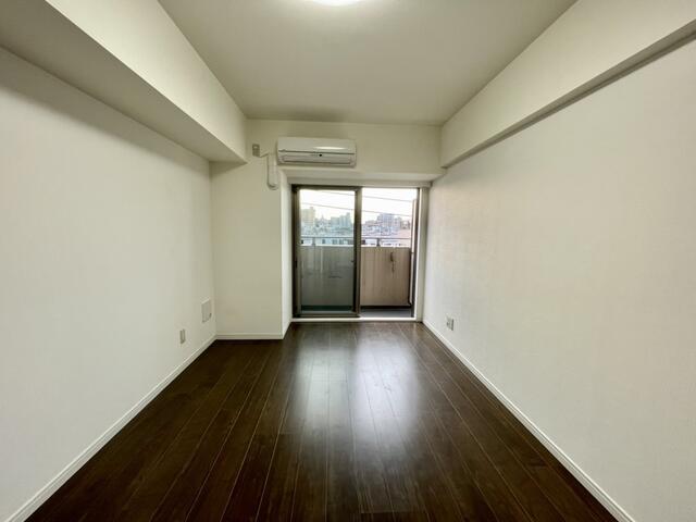 居室・リビング　?