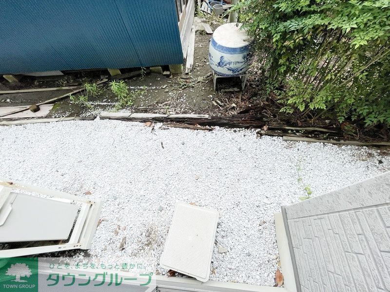 バルコニー　庭