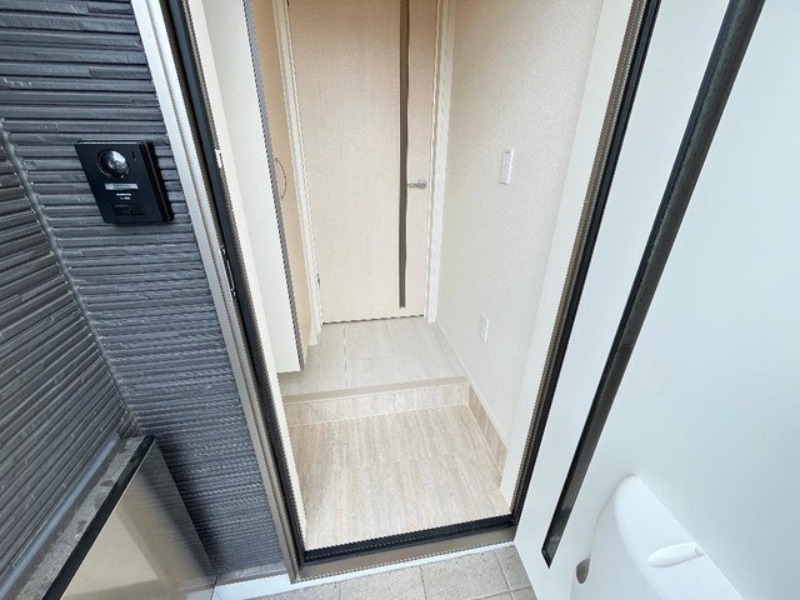 玄関　図面と現状に相違がある場合には現状を優先