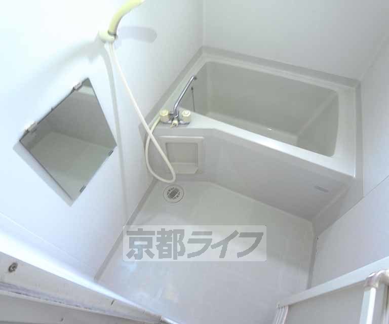 バス・シャワールーム　お風呂で疲れを癒しましょう！