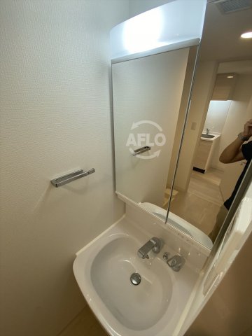 洗面設備　アドバンス上町台シュタット　独立洗面台