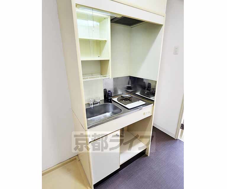 キッチン　ガスコンロ付きのキッチン