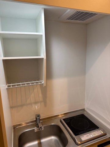 キッチン　コンパクトなキッチンで掃除もラクラク