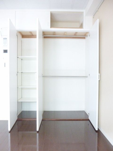 収納　★クローゼット広々★