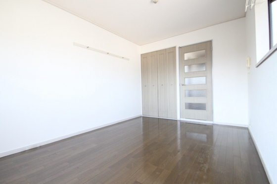 居室・リビング　※別部屋の写真です