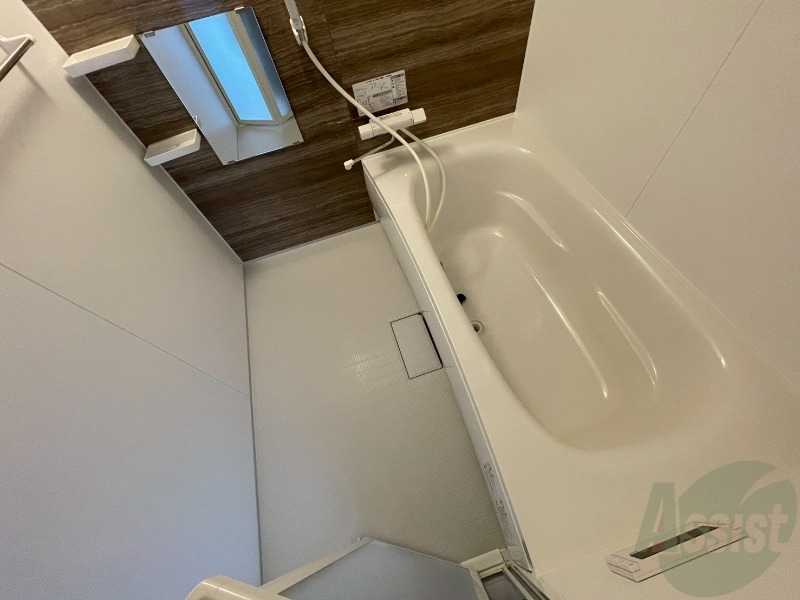 バス・シャワールーム　お風呂になります。一日の疲れを癒してくださいね。