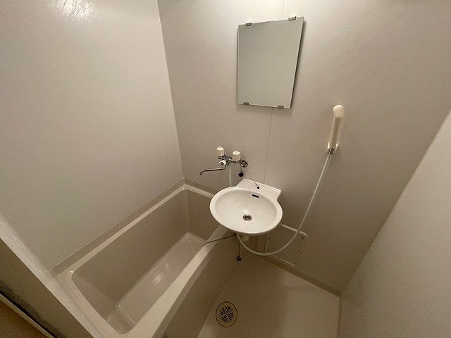 バス・シャワールーム　※実際とは異なる可能性があります。