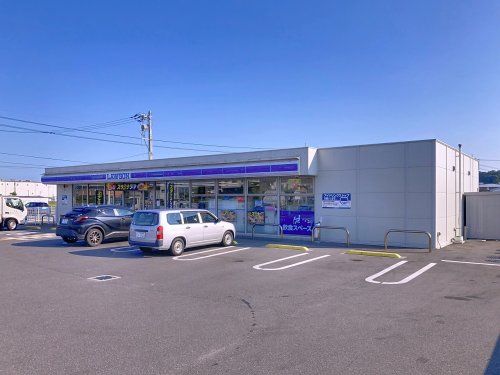 コンビニ　ローソン 南国岡豊町中島店（コンビニ）まで1533m