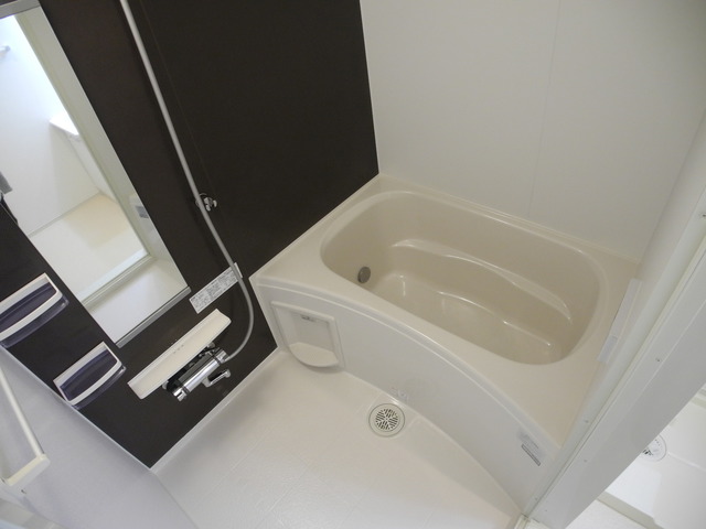 バス・シャワールーム　※室内写真は類似物件のものになります※