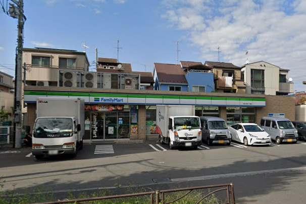 コンビニ　ファミリーマート（コンビニ）まで431m