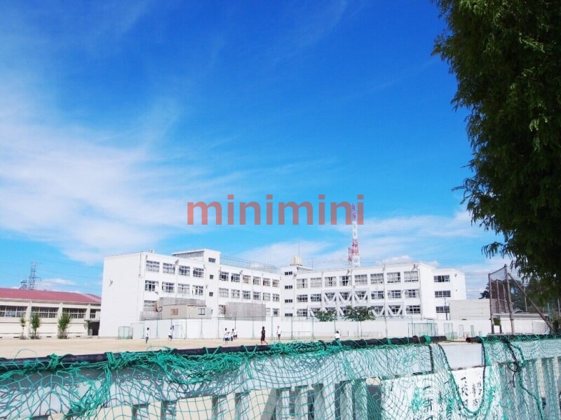 中学校　高槻市立五領中学校（中学校）まで2014m