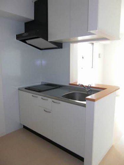 キッチン　※別部屋の写真を使用しています。