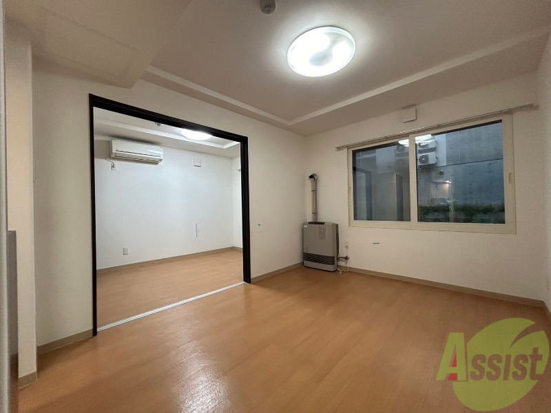 居室・リビング　広くてキレイなお部屋が広がっていて、充実した生活が送れそう。