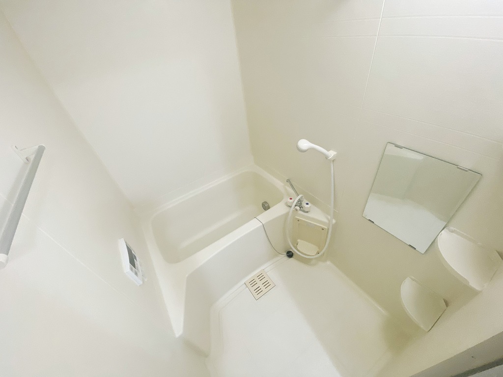 バス・シャワールーム　別号室の参考写真です。