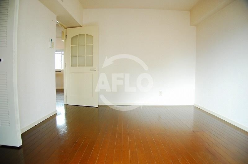 居室・リビング　ヴェスタ堀江　リビング