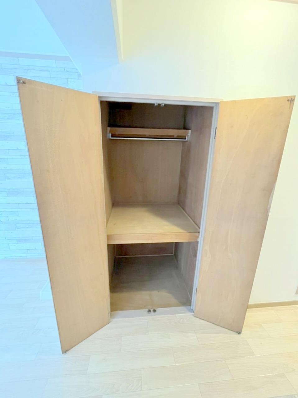 収納　収納。ハンガーパイプあります。