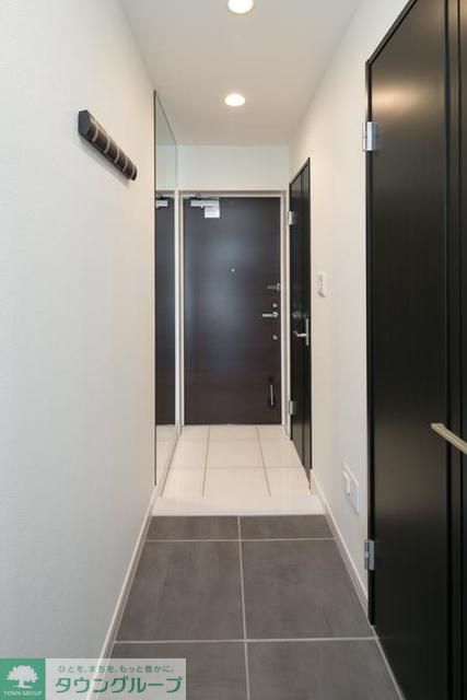 玄関　※写真は同タイプ住戸です。