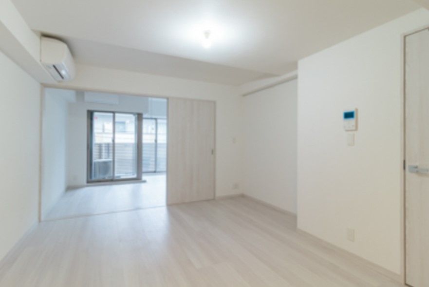 居室・リビング　☆明るい居間☆