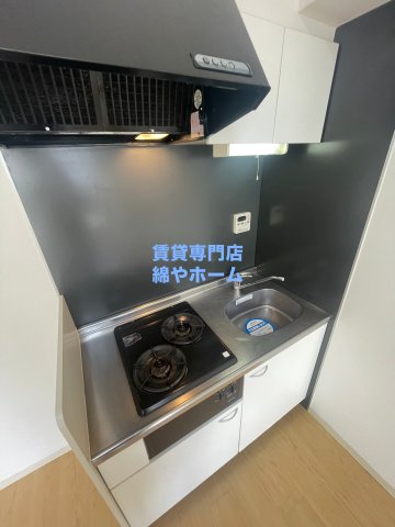 キッチン　コンパクトなキッチンで掃除もラクラク