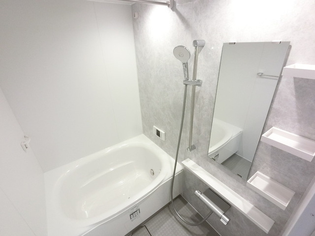 バス・シャワールーム　浴室