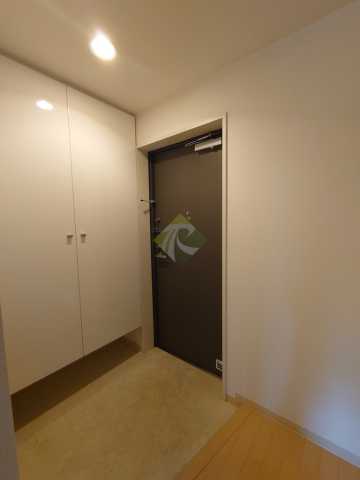 玄関　コンフォリア東池袋の玄関